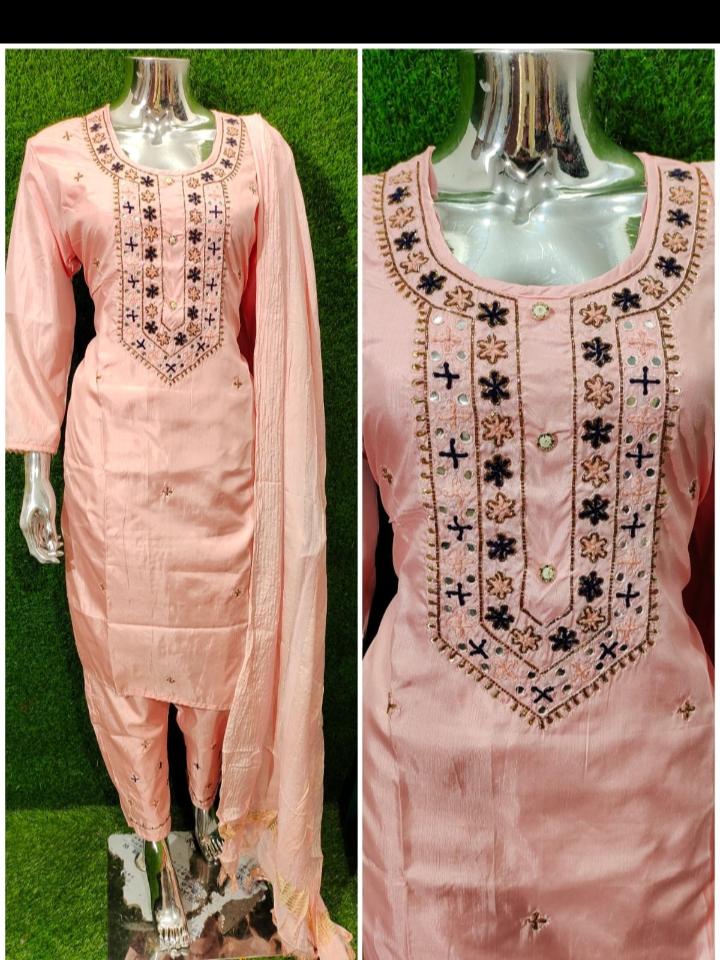 ladies suit - 18141142 - Zoom Image - 0