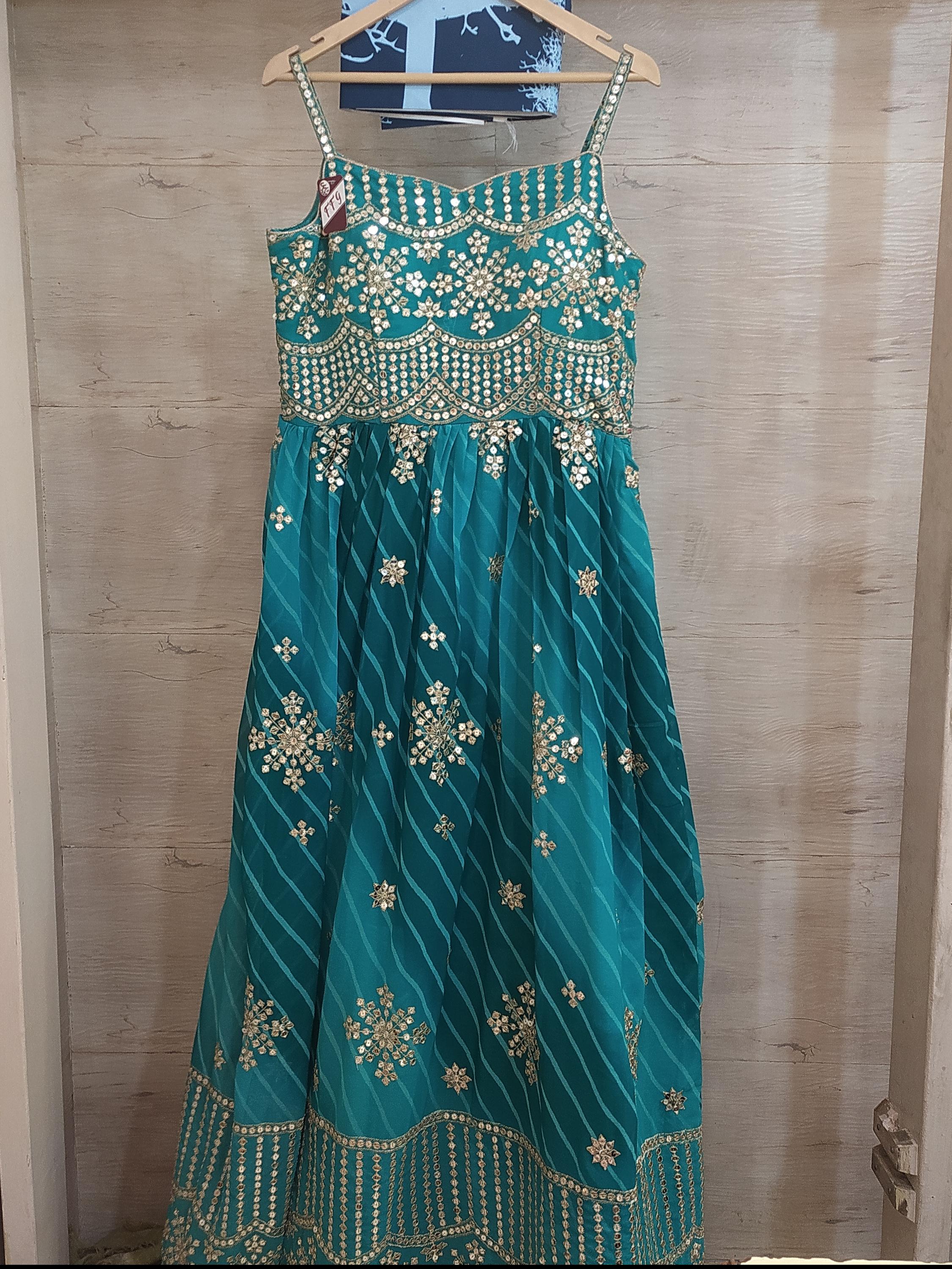 gowns blue - 18141787 - Zoom Image - 0