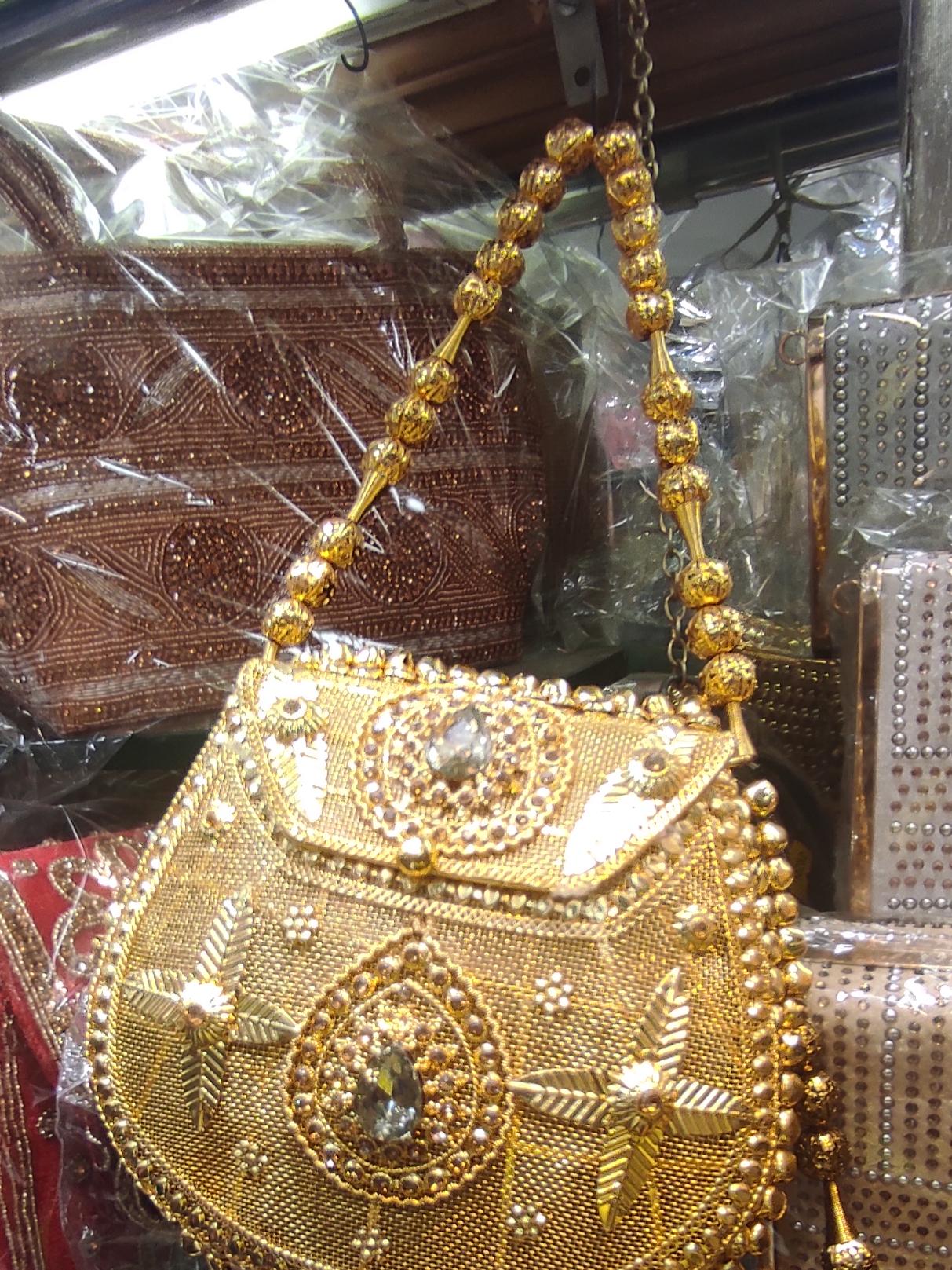 hand bag - 18145115 - Zoom Image - 0