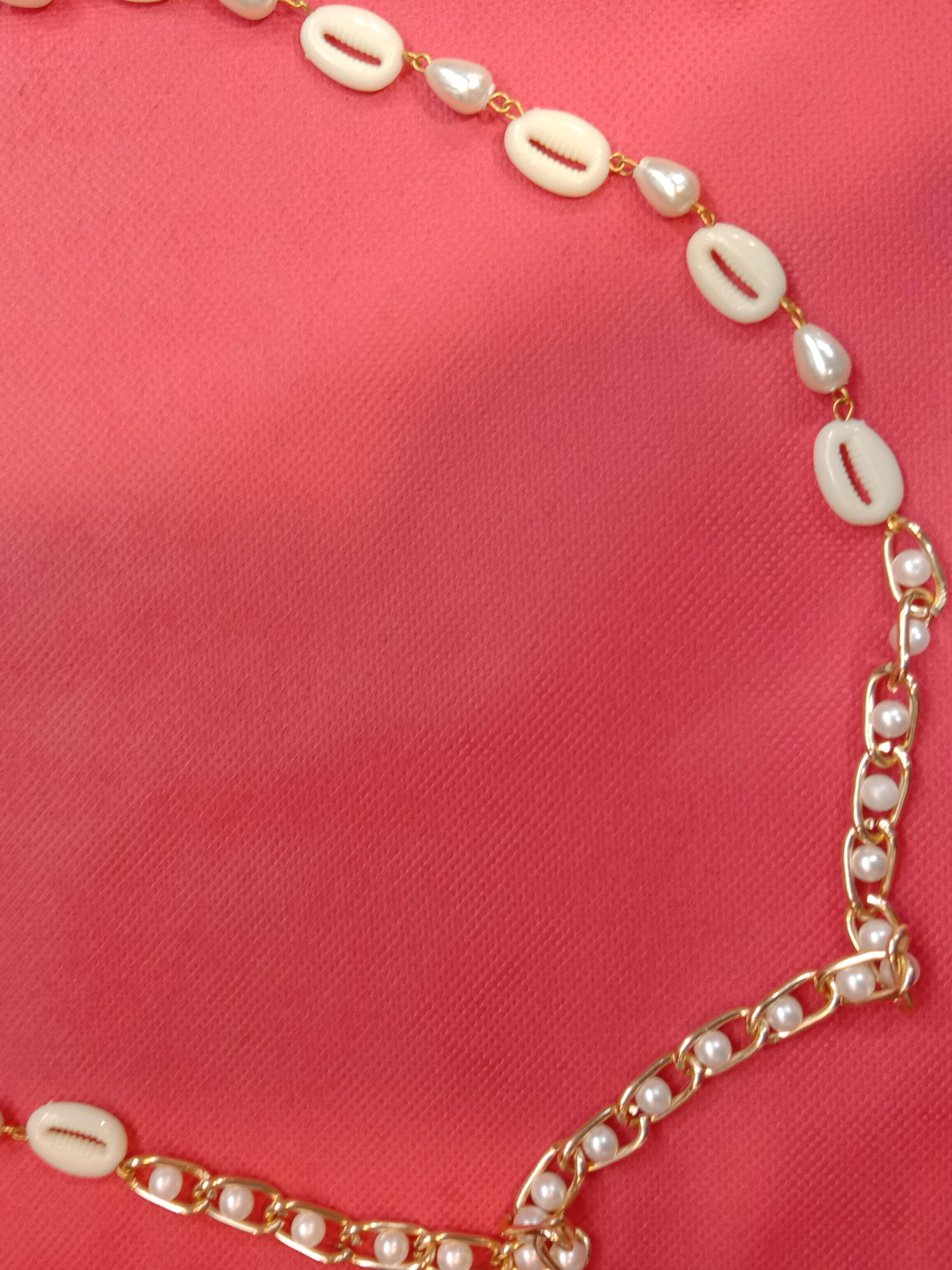 chains multiple use - 18170437 - Zoom Image - 0