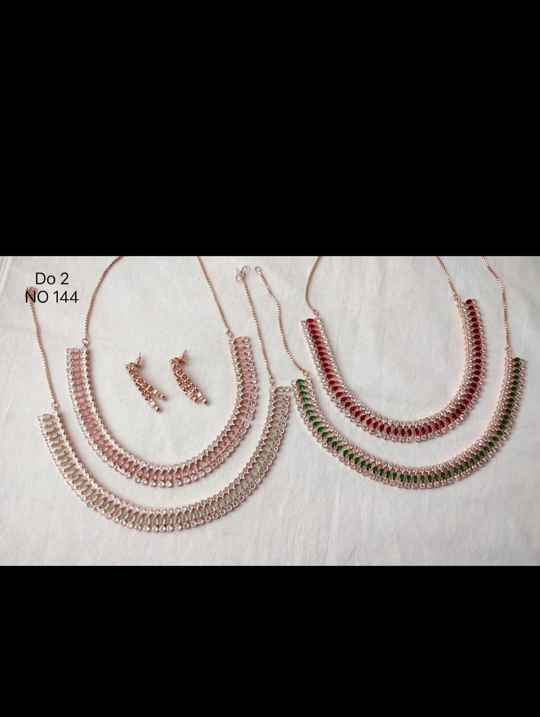 jewellery set  - 18179318 -  Zoom Image - 0