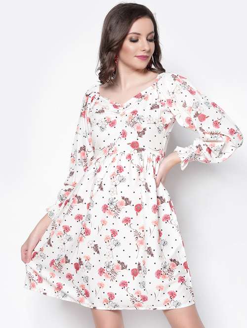 women's  floral dress - 18181748 -  Standard Image - 0