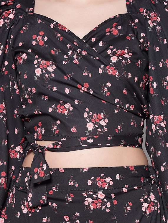 floral crop top with skirt set - 18181766 -  Standard Image - 3