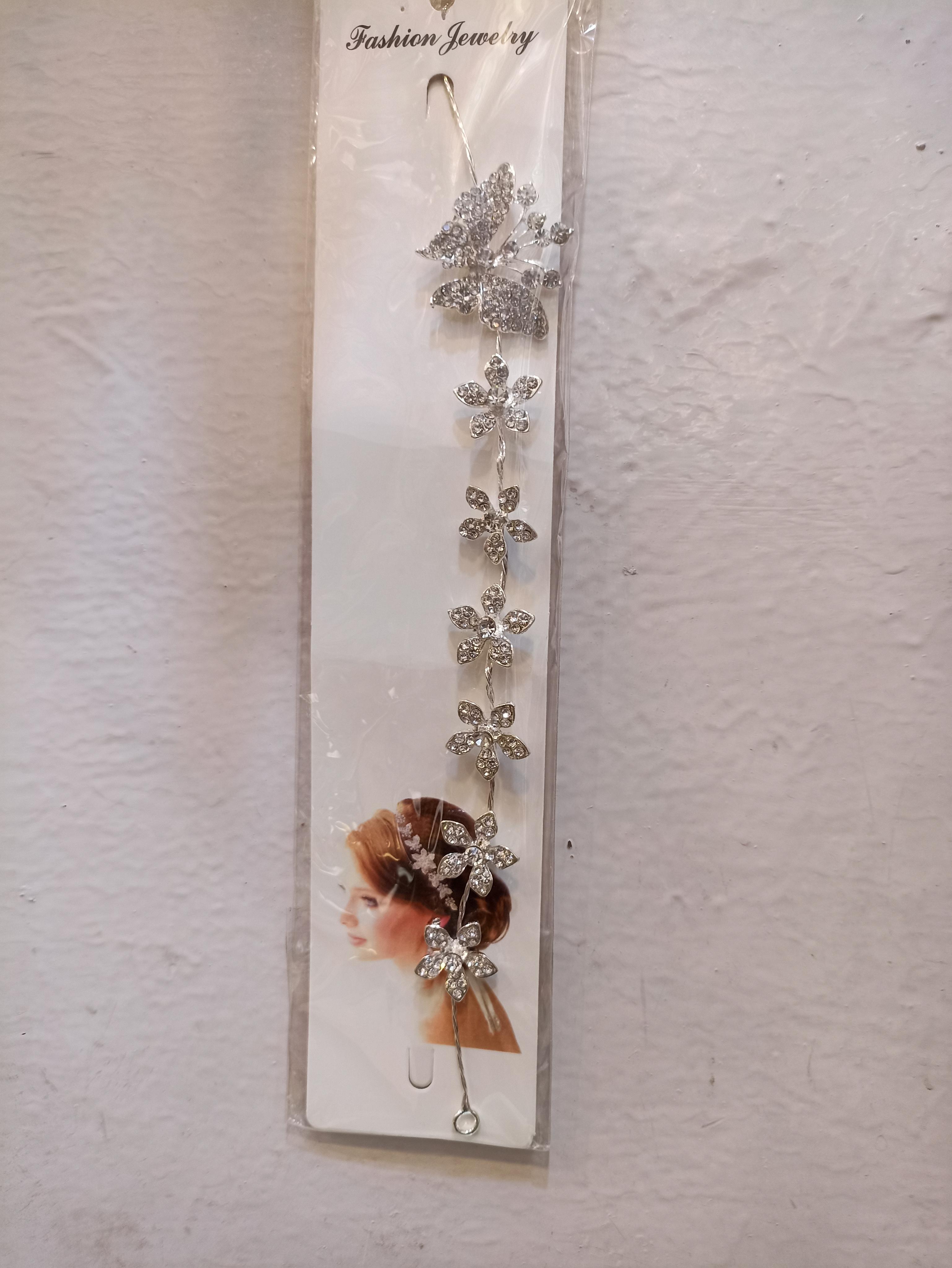 good looking hair band with gold  - 18184163 -  Zoom Image - 0