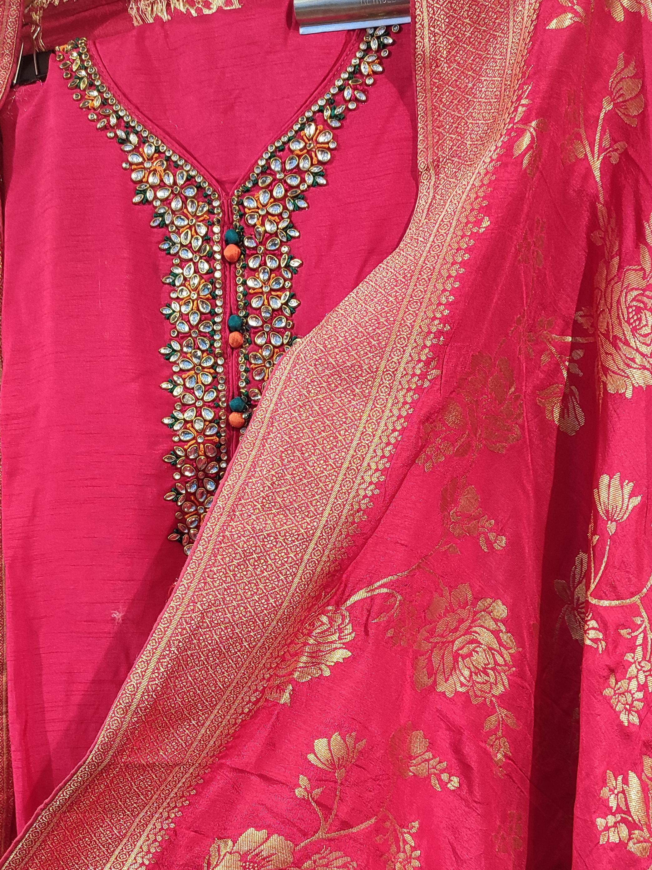 unstich suit - 18185029 - Zoom Image - 0
