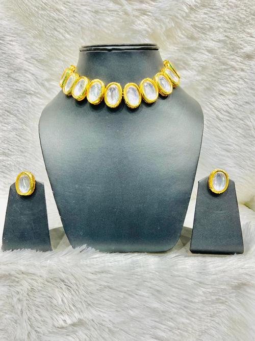kundan,meenkari neacklacess with earring - 18186181 - Standard Image - 0