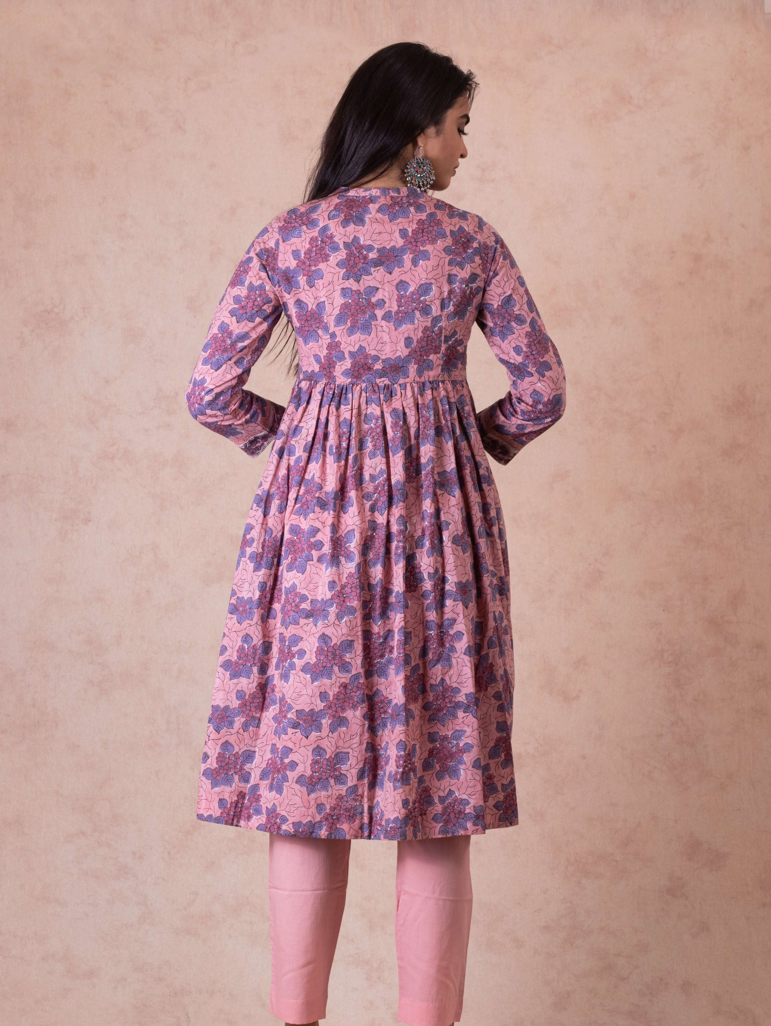 this hand block kurta is exposed  - 18188435 -  Standard Image - 3