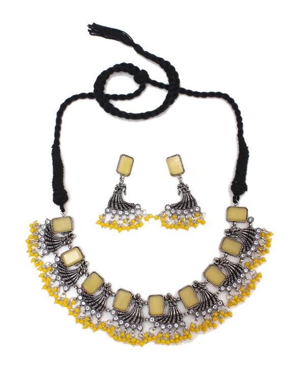 yellow metal necklaces and earring - 18189142 - Zoom Image - 0