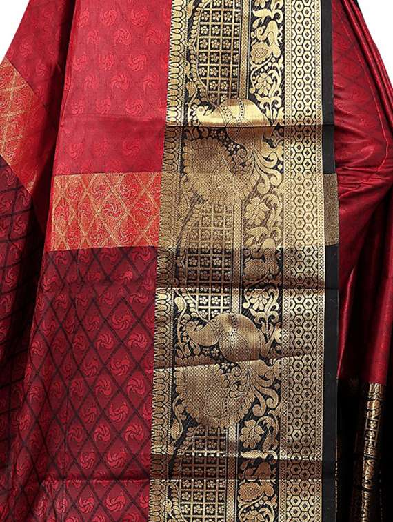red printed saree with blouse - 18189164 -  Standard Image - 3