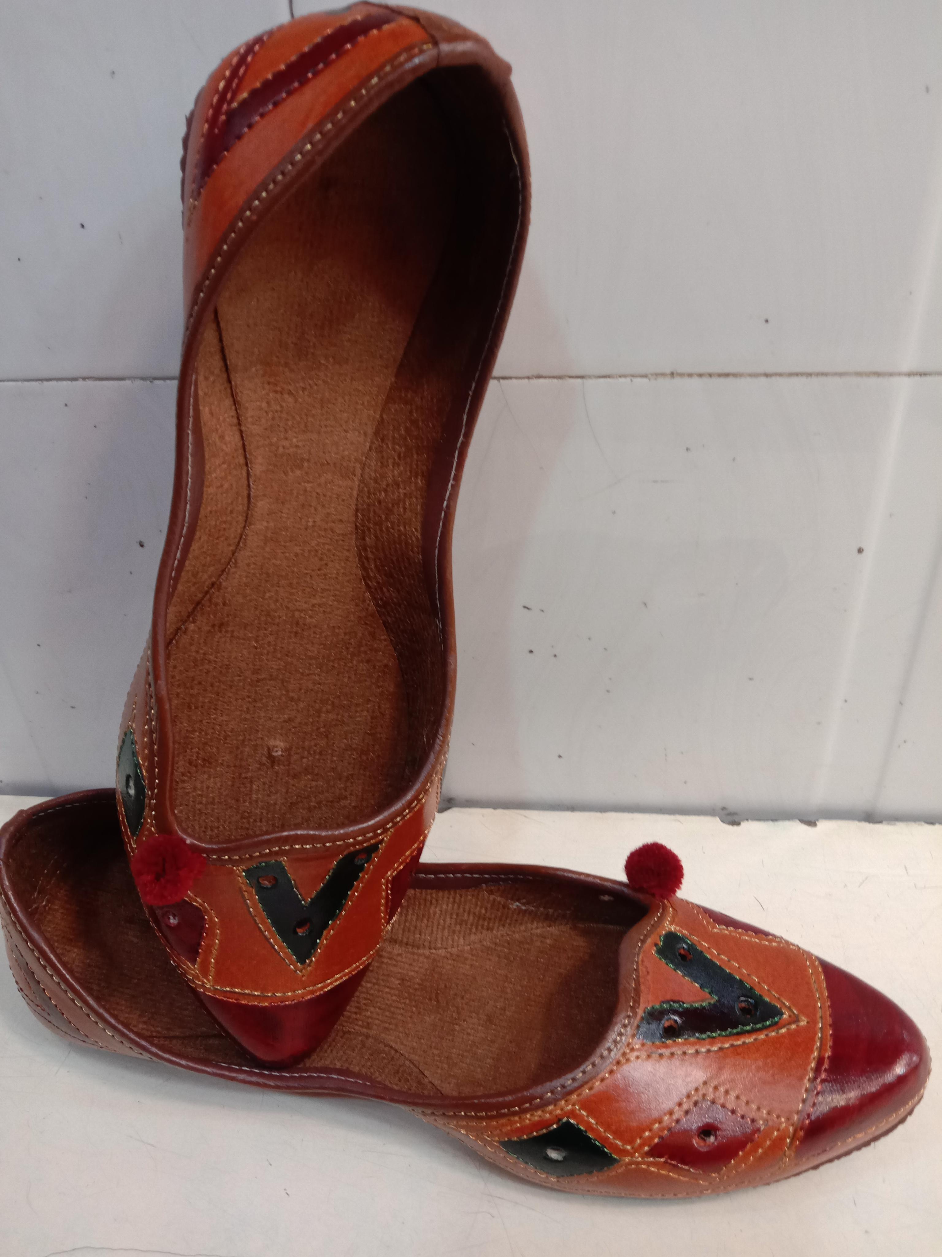 juttis - 18203487 - Zoom Image - 0