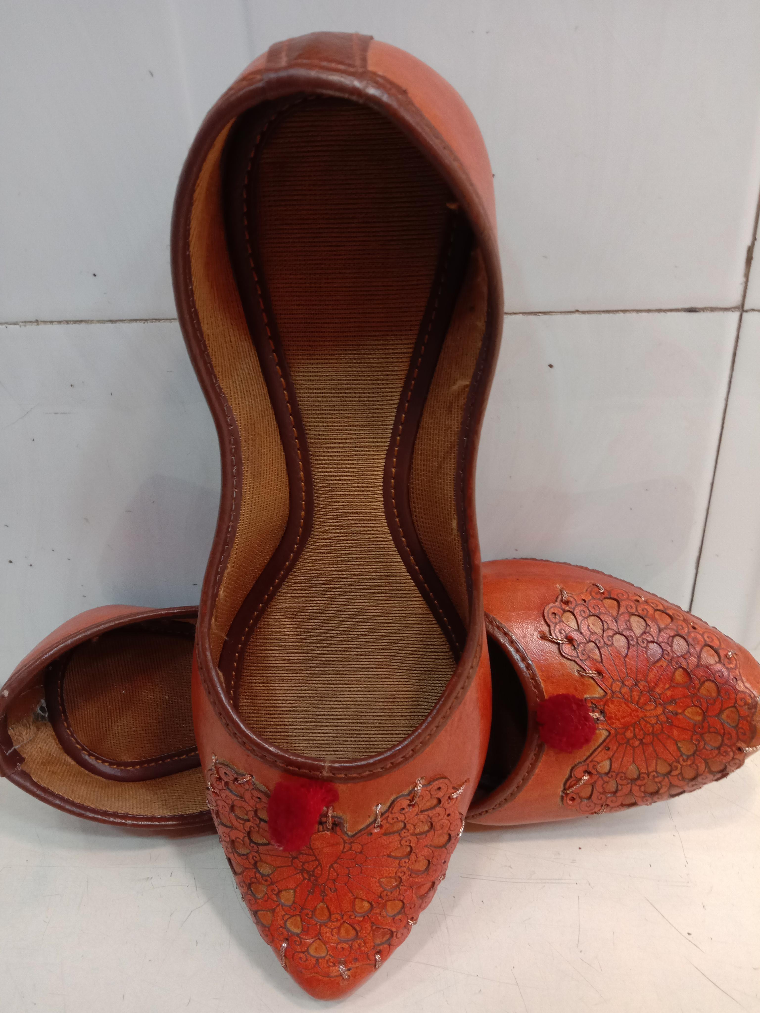 ladies juti - 18203497 - Zoom Image - 0