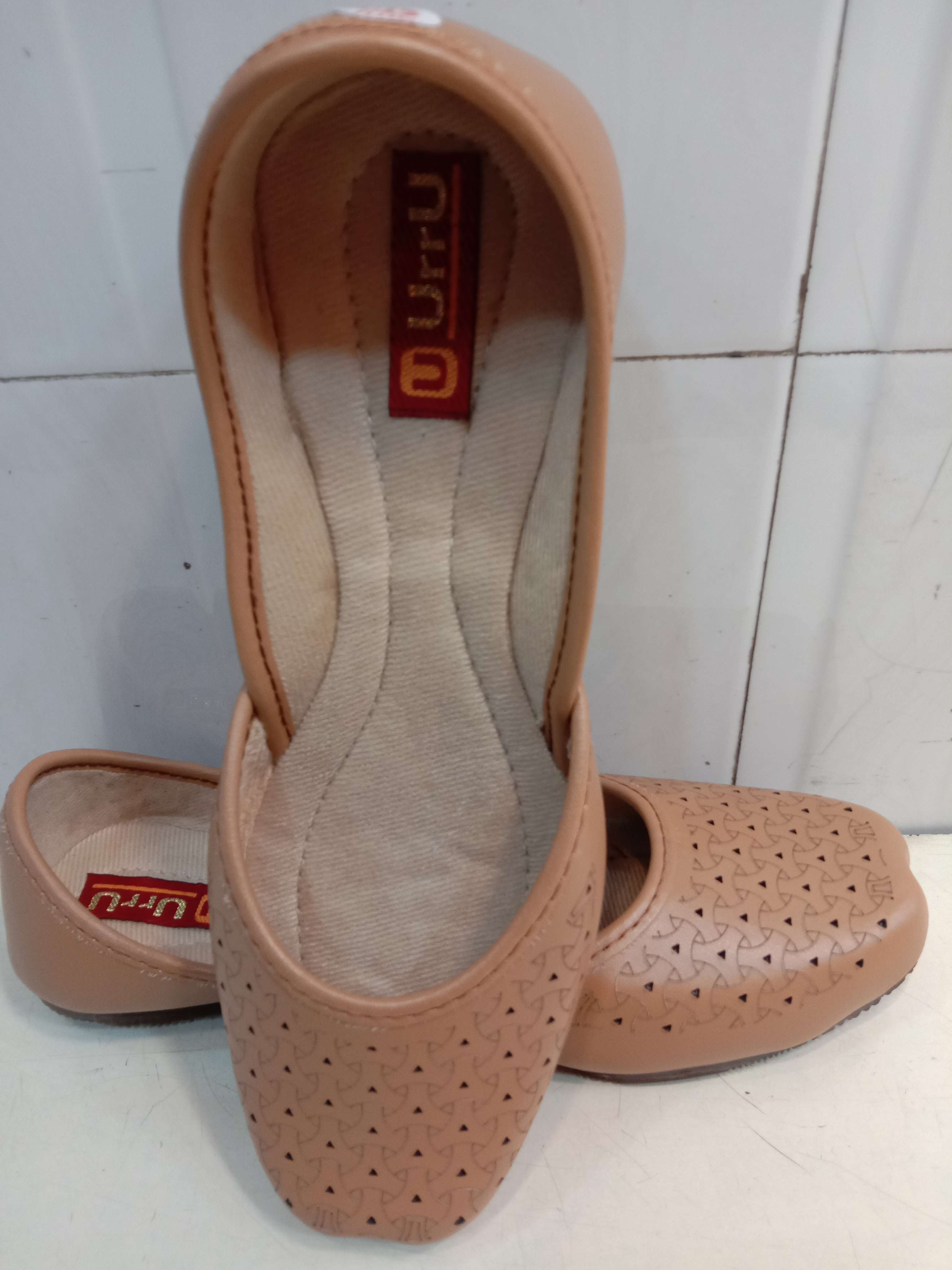 ladies juti - 18203499 - Zoom Image - 0