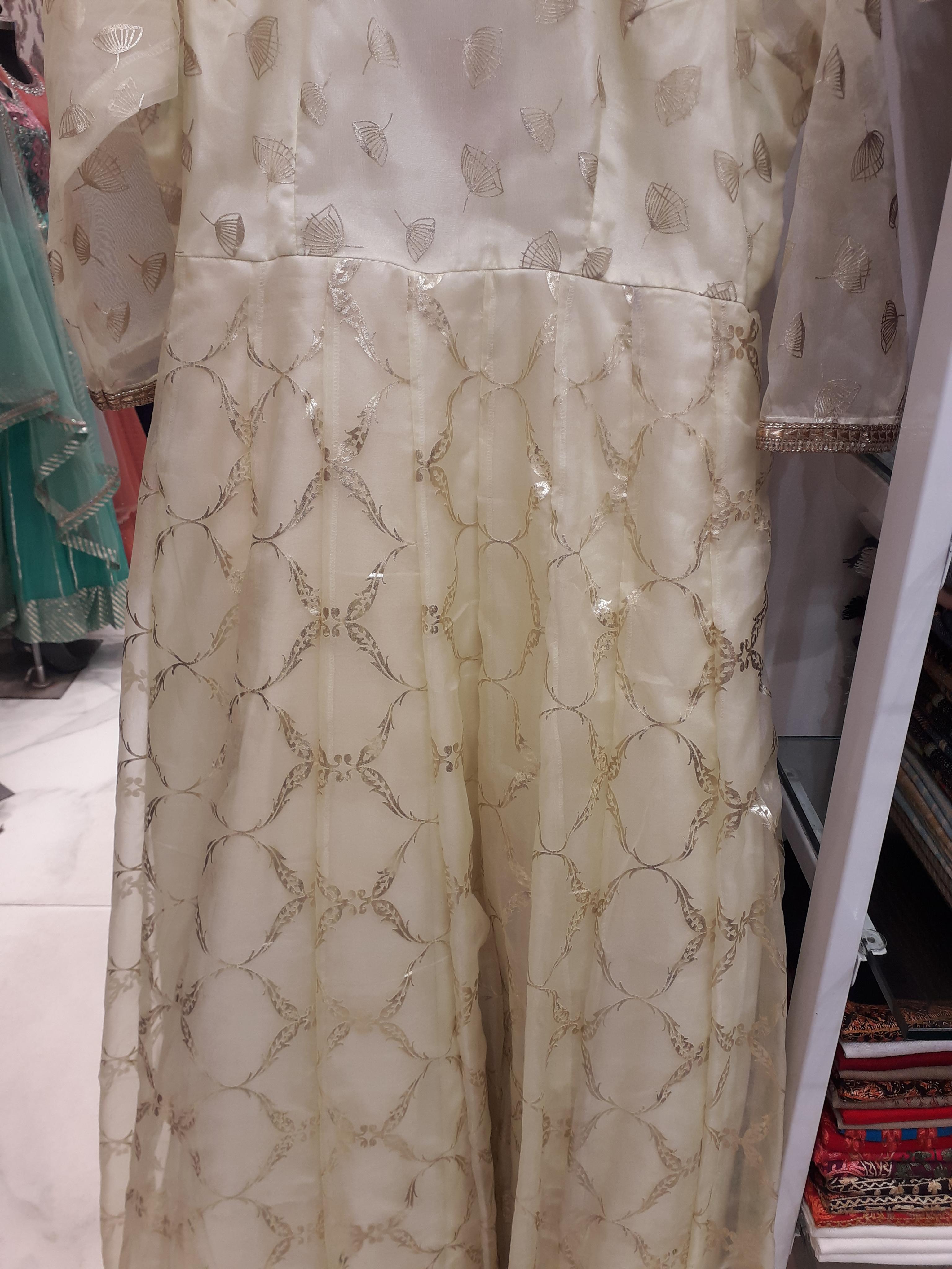 ladies gowns - 18203670 - Zoom Image - 0