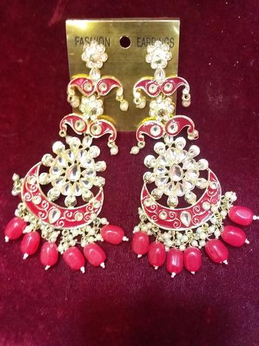 kundan with menakaro earring  - 18203894 -  Standard Image - 0