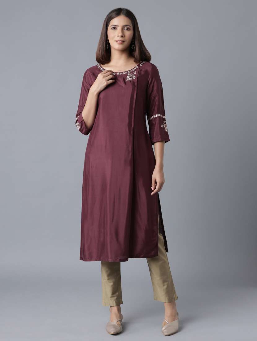 Kasavu Elegance Golden Tissue High Low Kurta- Lobha Deepthis