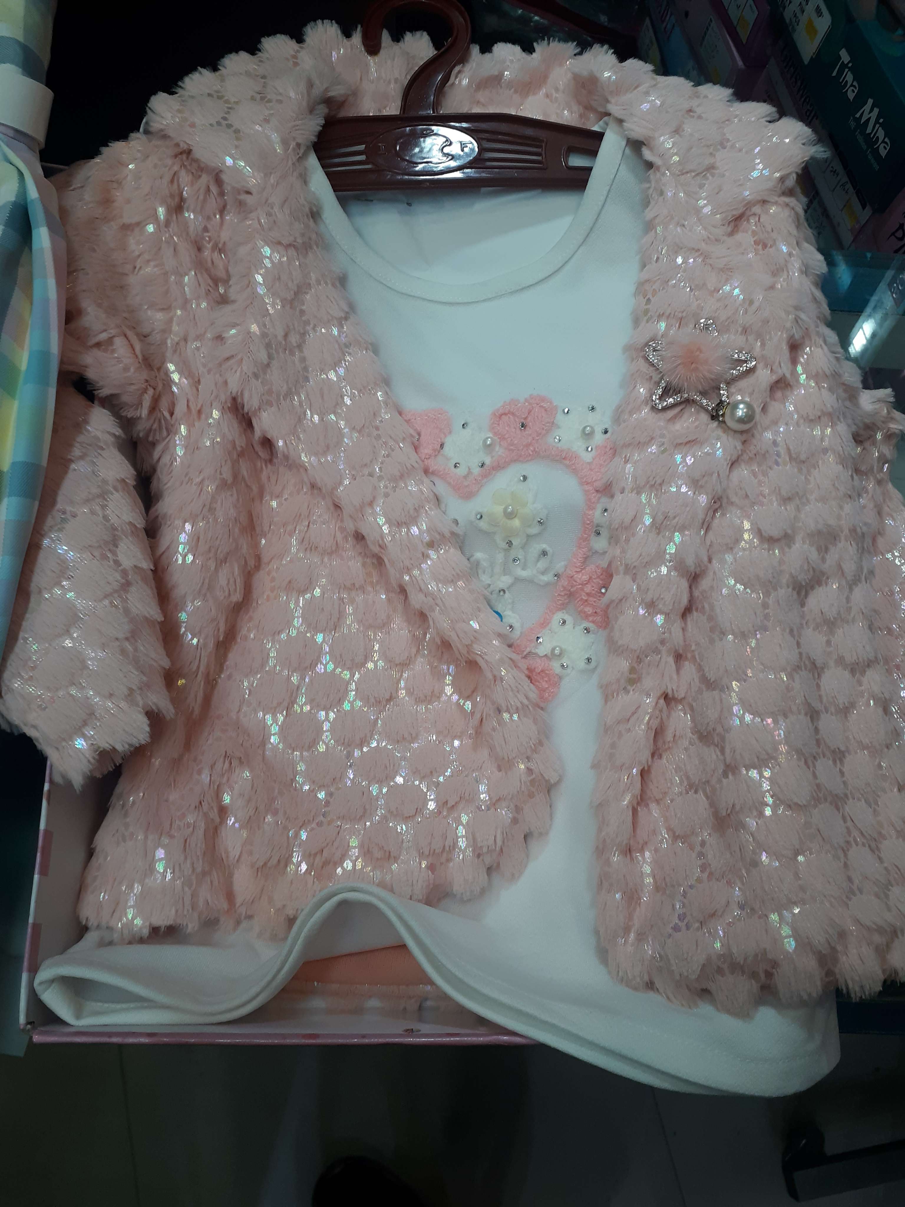 kids dress - 18208664 - Standard Image - 3