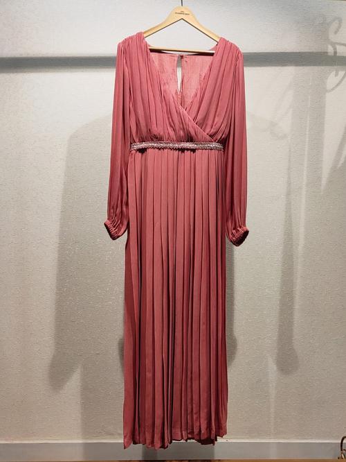 long pleated dress with handcrafted belt - 18209696 - Standard Image - 0