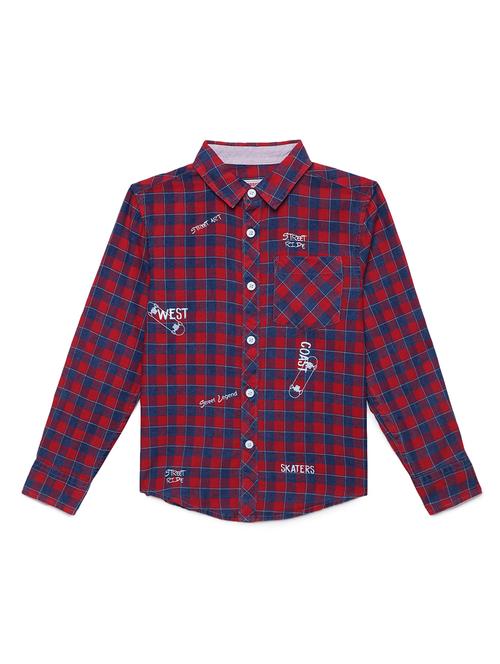 red chekered hirt - 18219482 - Standard Image - 0