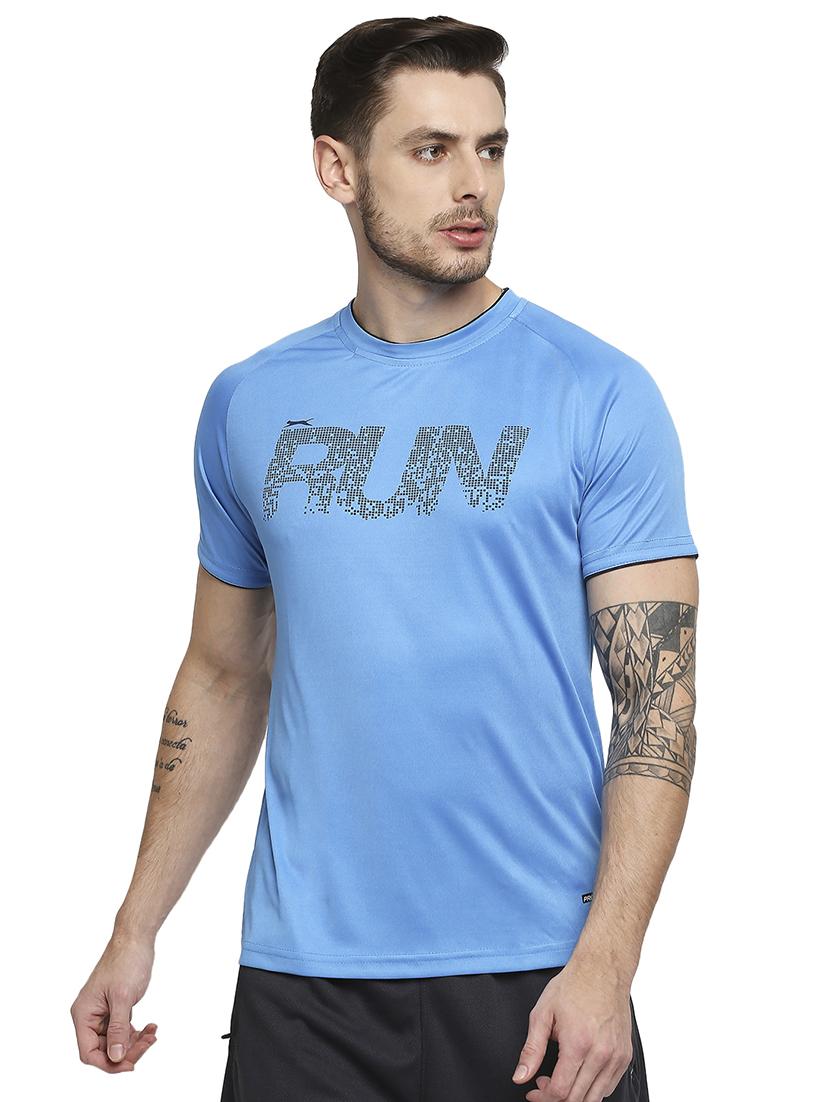 turquoise-blue chest-printed t-shirt - 18230416 - Zoom Image - 0