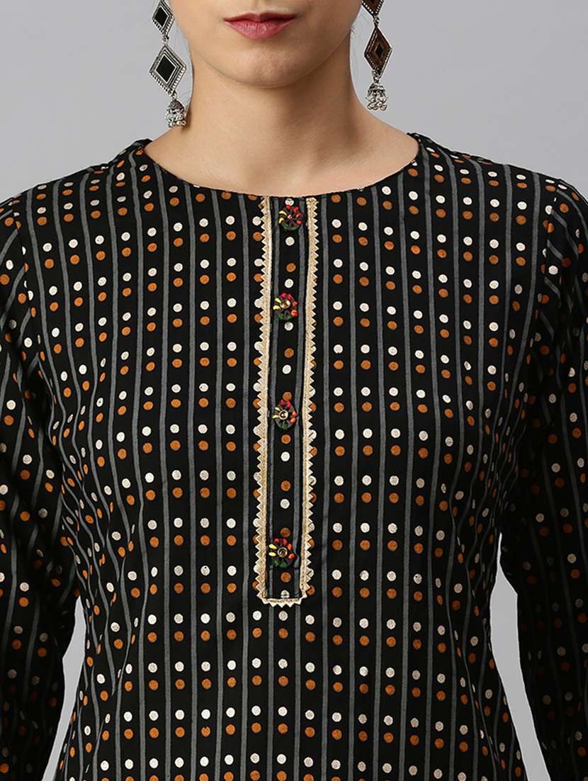 women's straight kurta - 18249283 - Standard Image - 3