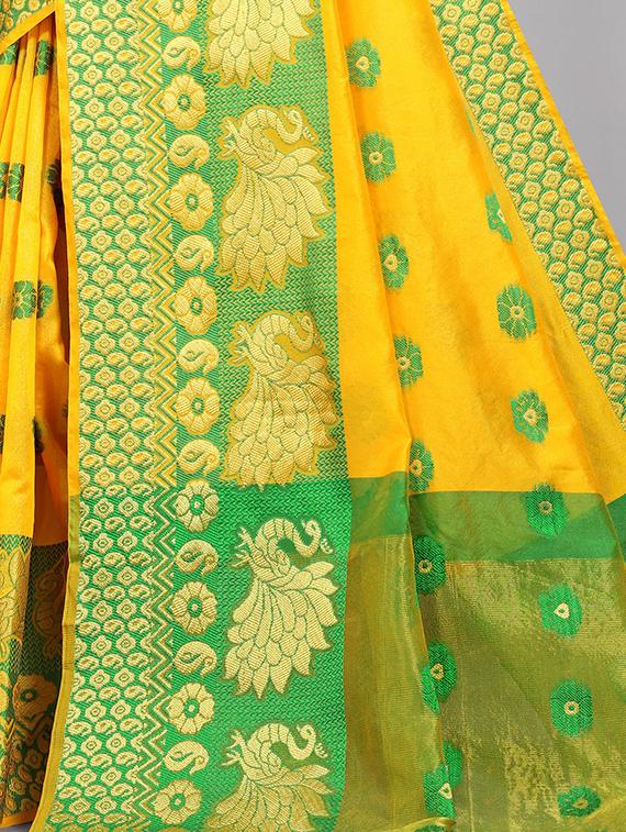 yellow printed saree with blouse - 18250830 - Standard Image - 3
