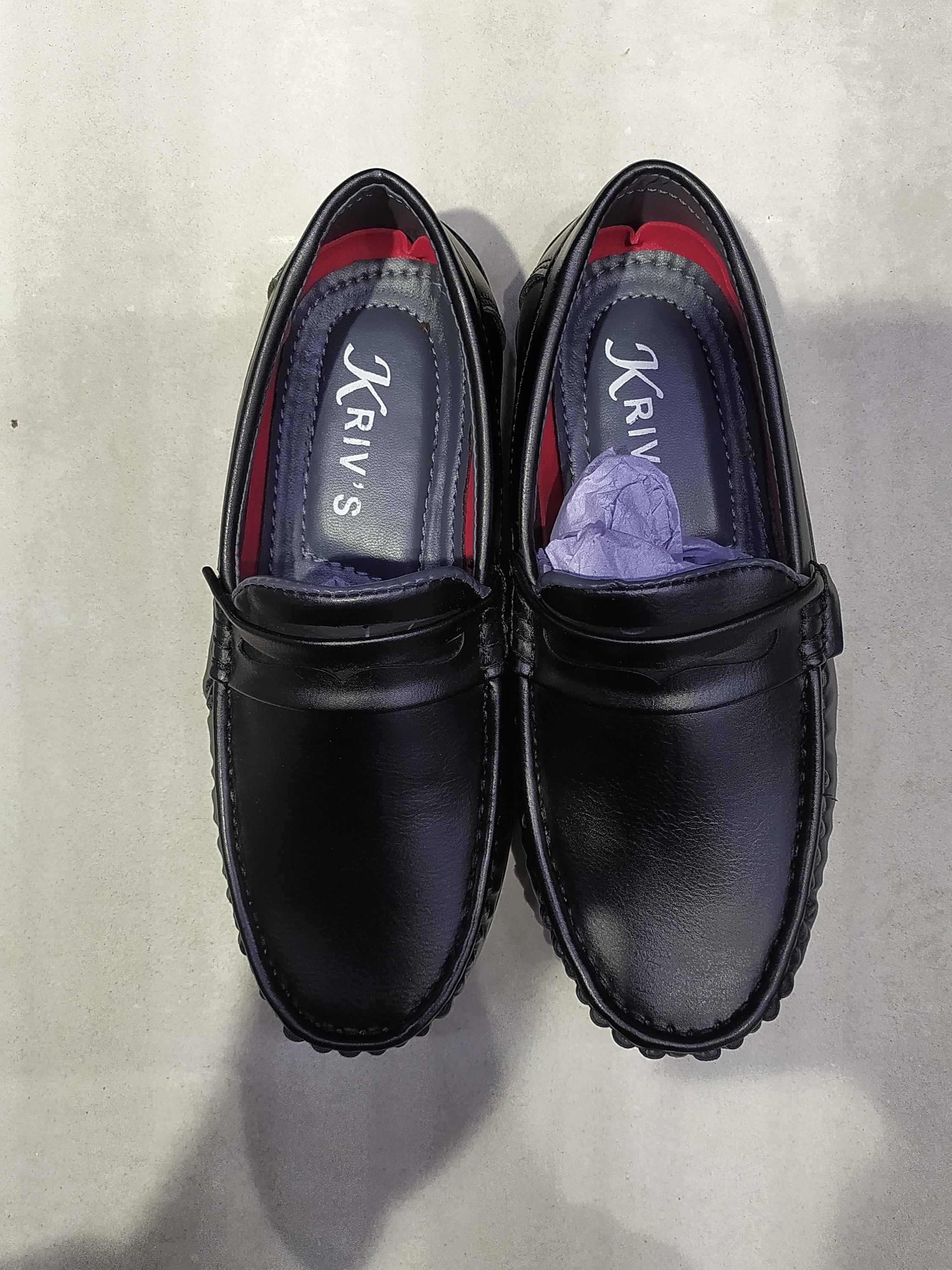 kids black shoes - 18253232 - Zoom Image - 0