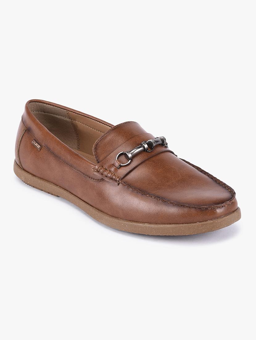 tan synthetic slip on casual shoes - 18253396 - Zoom Image - 0