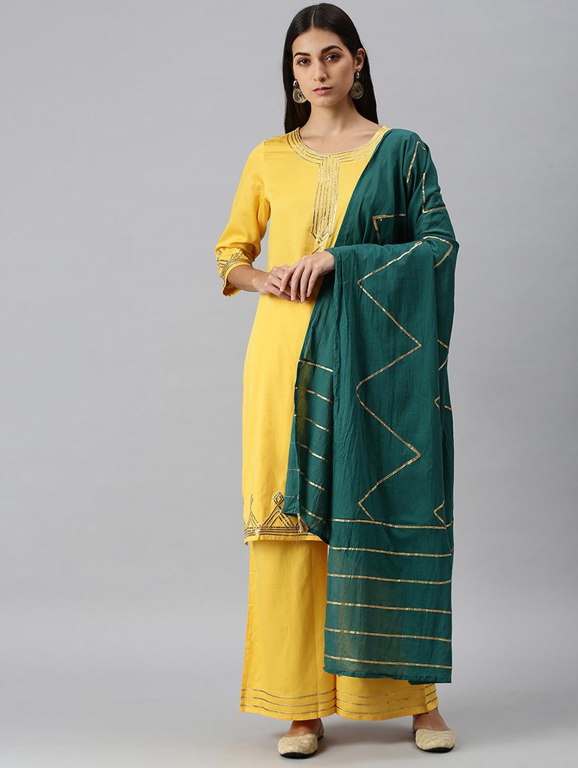 women gota work kurta palazzo set with dupatta - 18260940 -  Zoom Image - 0