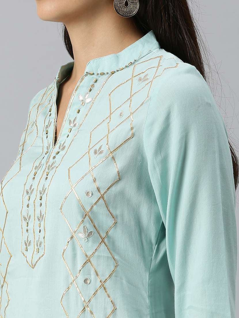 women gota work mandarin neck kurta pant set with dupatta - 18260943 -  Standard Image - 5