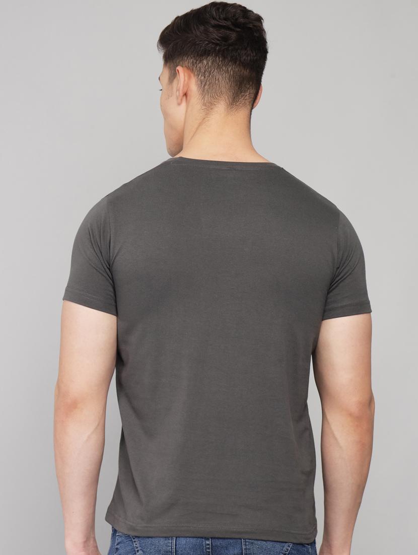 grey solid t-shirt - 18260962 - Standard Image - 3