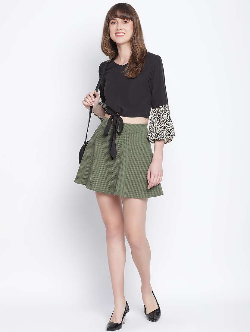 women's crop v neck top - 18262066 - Standard Image - 3