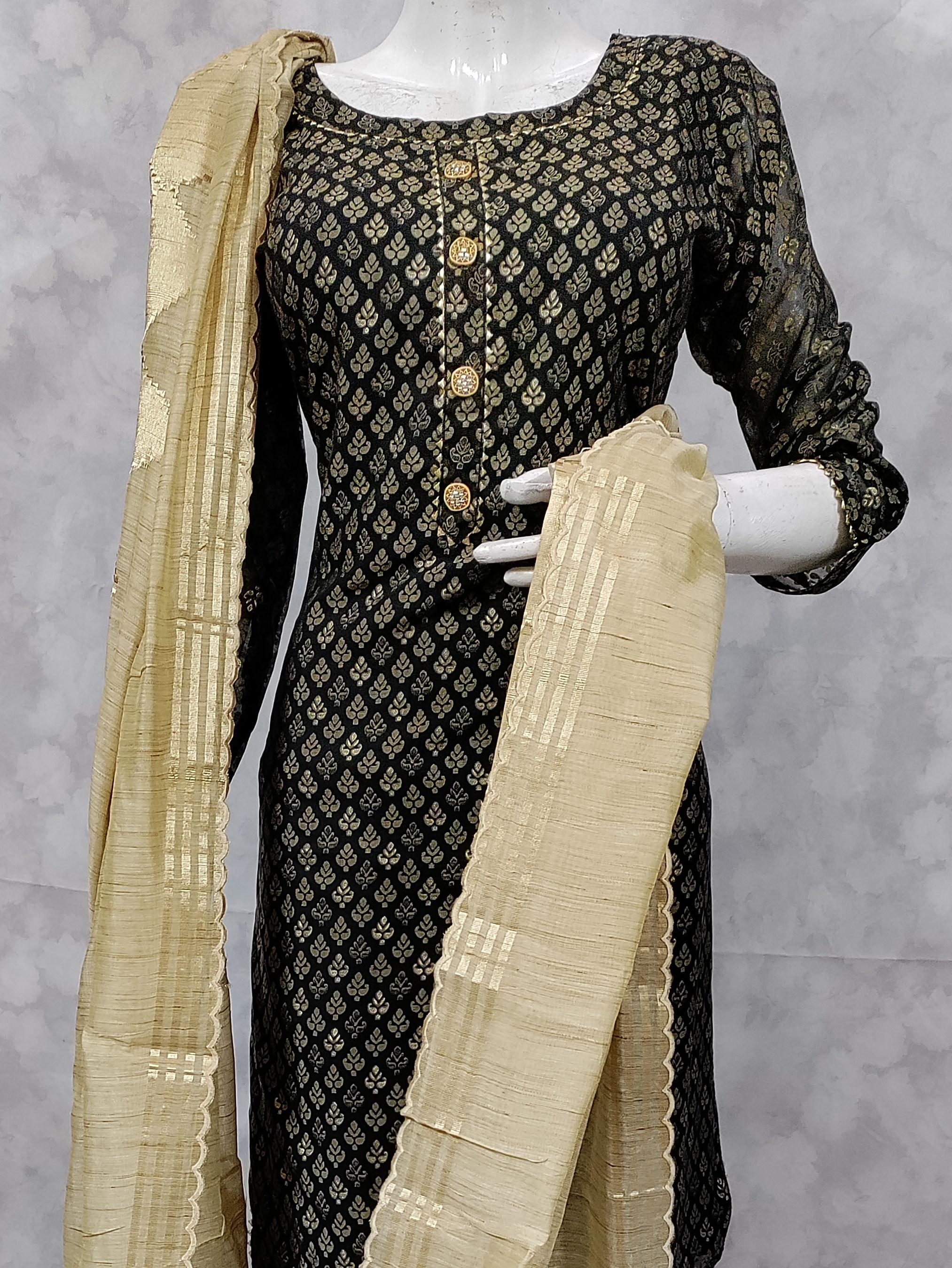 gorget foil brasso with sharara with  - 18273436 -  Zoom Image - 0