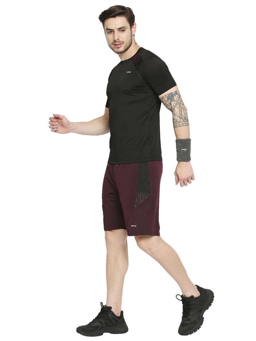 black solid t-shirt - 18273664 - Standard Image - 3