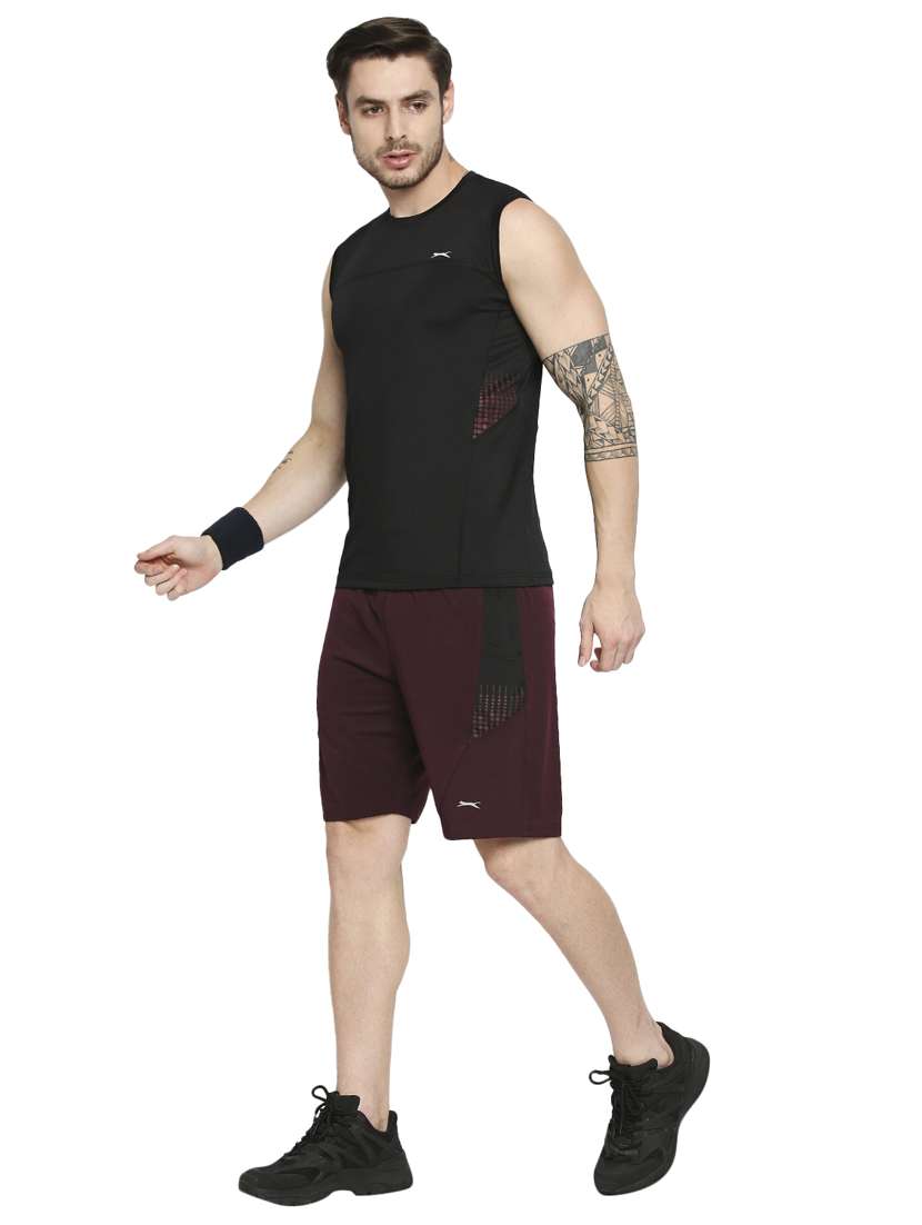 black solid t-shirt - 18273686 - Standard Image - 3