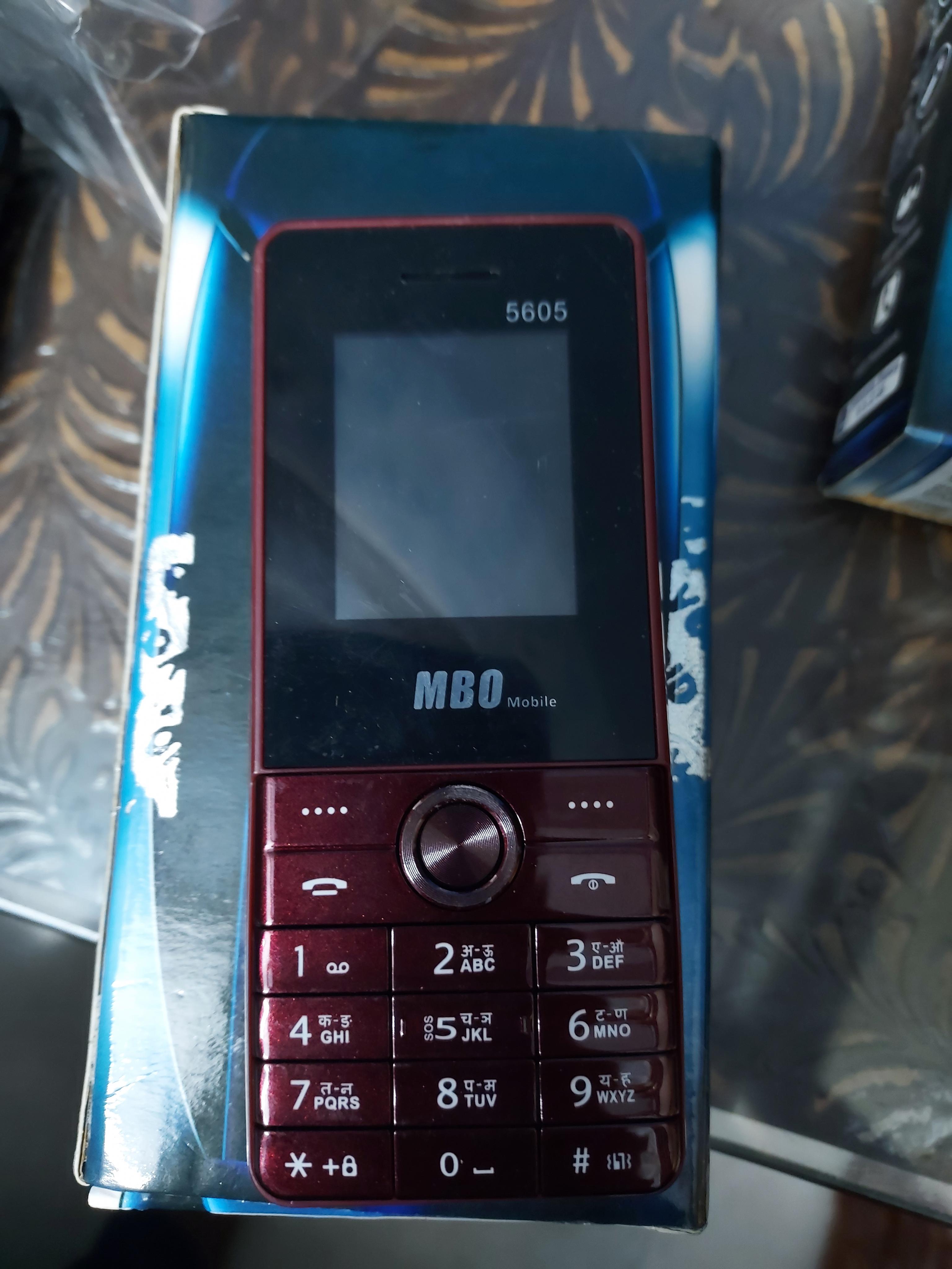 key pad phone  - 18281845 -  Zoom Image - 0