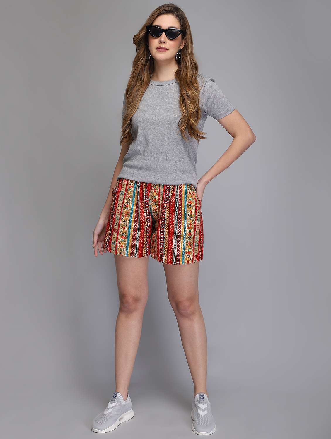 mid rise printed short - 18283358 -  Standard Image - 3