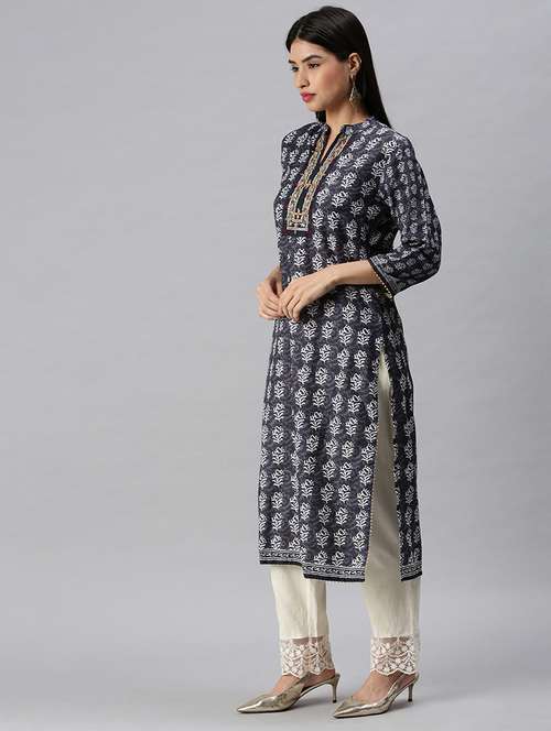women grey batik kurta pant set with dupatta - 18285540 - Standard Image - 0