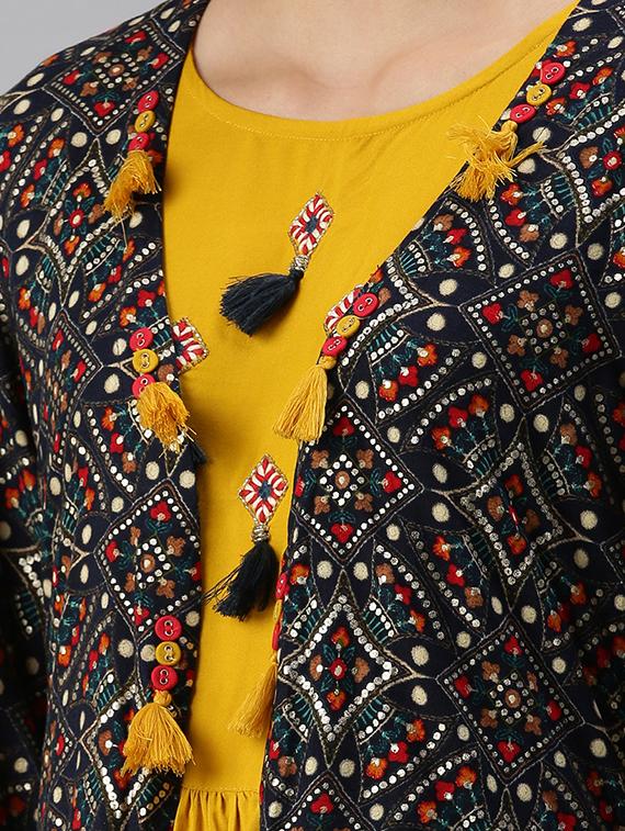 women's kurta with jacket kurta - 18294655 - Standard Image - 3