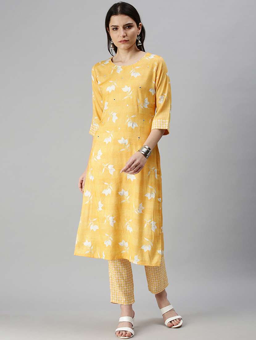 women yellow floral printed kurta pant set