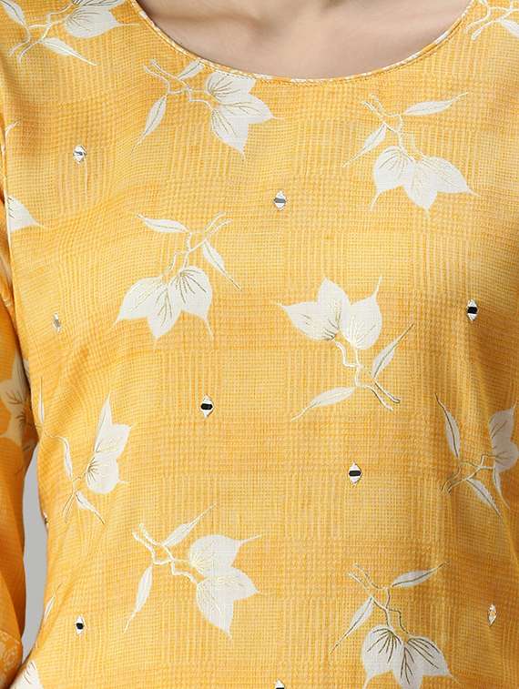 women yellow floral printed kurta pant set - 18294901 -  Standard Image - 3