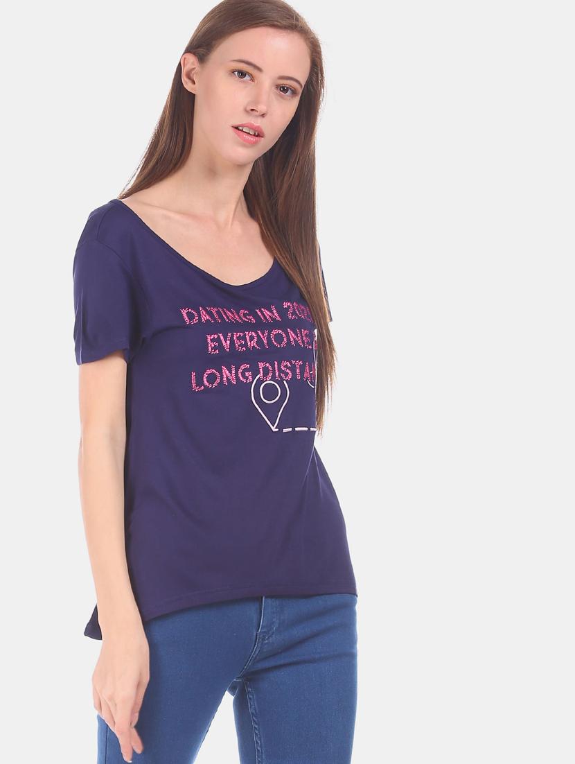 round neck short sleeve t-shirt - 18301835 - Zoom Image - 0