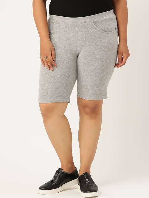 mid rise solid short - 18302711 -  Standard Image - 0