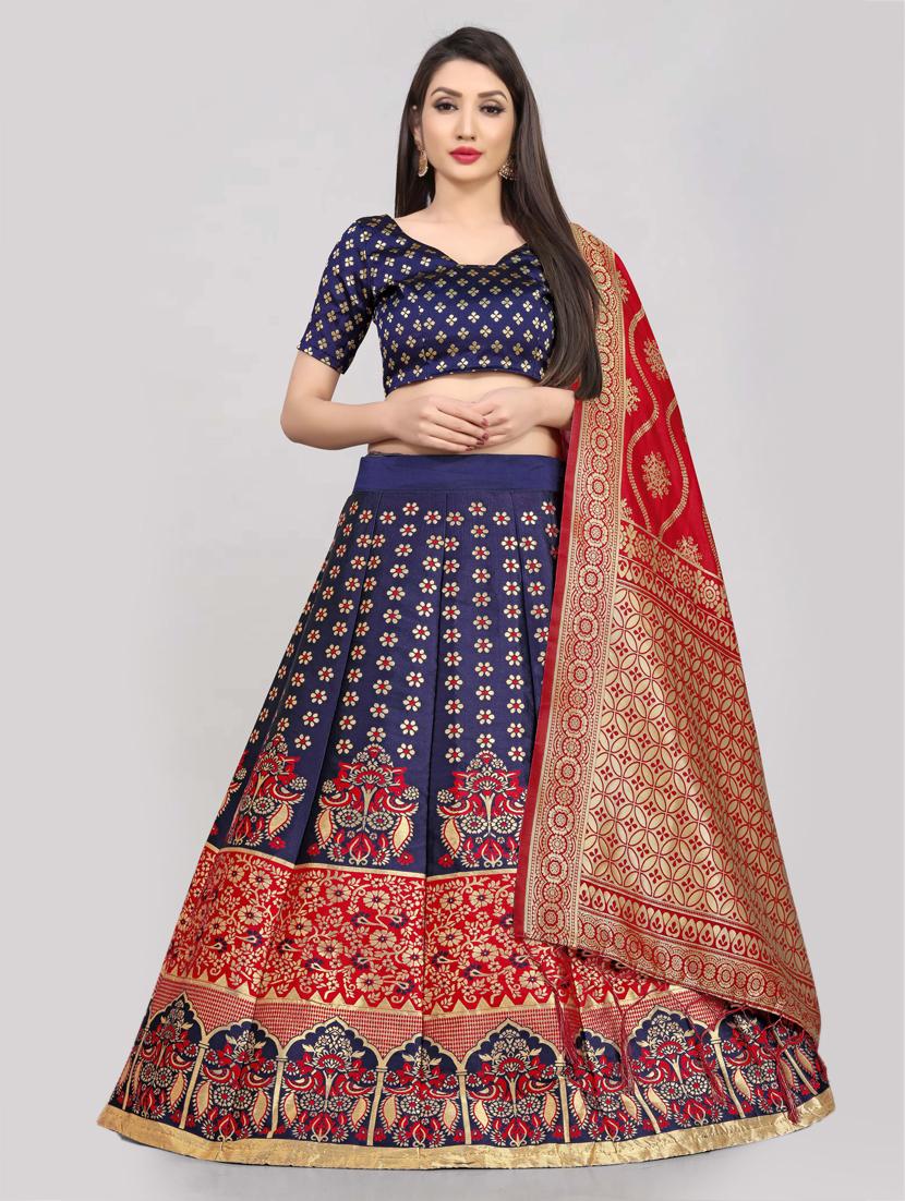 red banarasi flared lehenga - 18303037 - Zoom Image - 0