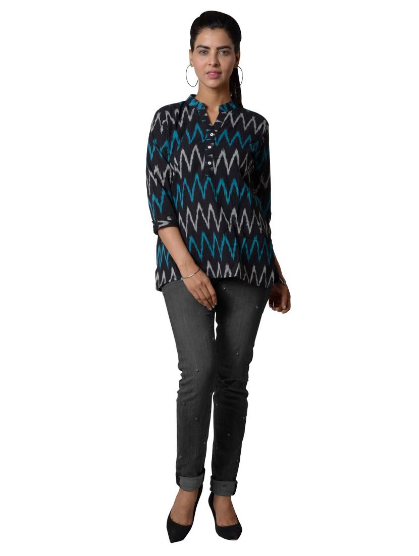 three quarter sleeved ikat printed regular top - 18305286 - Standard Image - 3