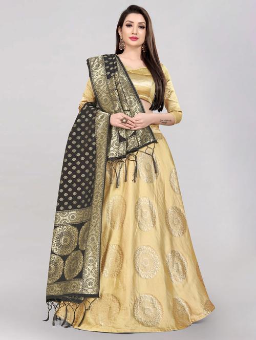 gold banarasi flared lehenga - 18308344 -  Standard Image - 0
