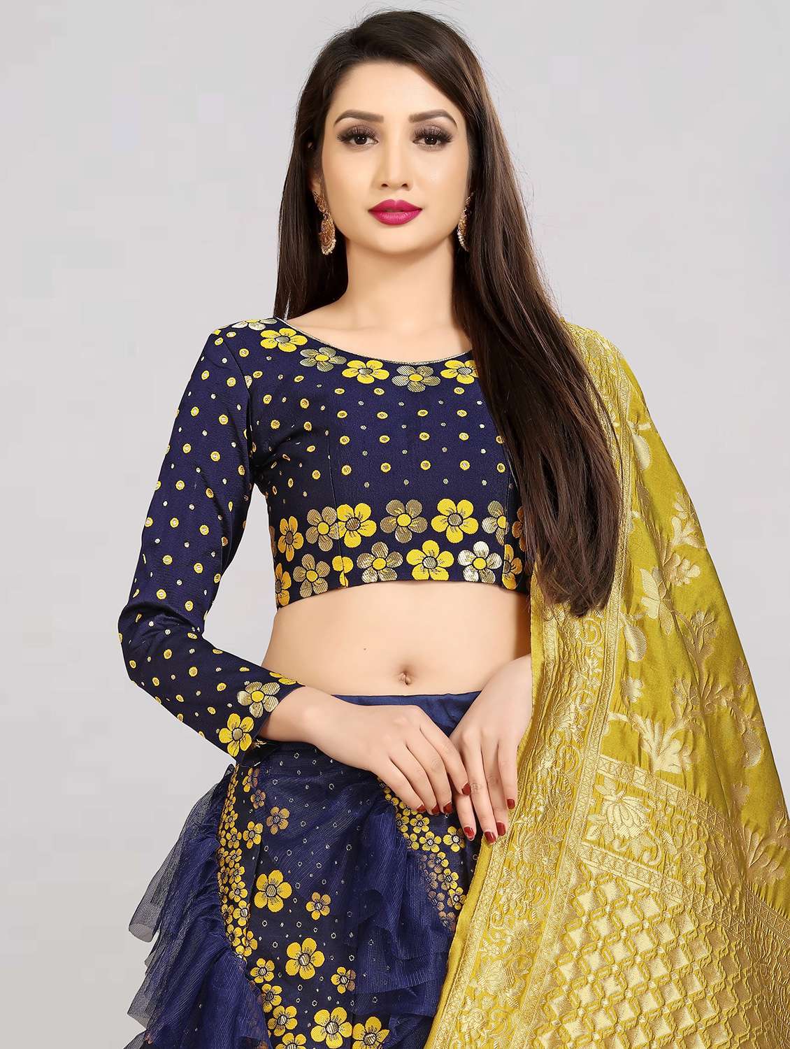yellow banarasi flared lehenga - 18309439 - Standard Image - 3