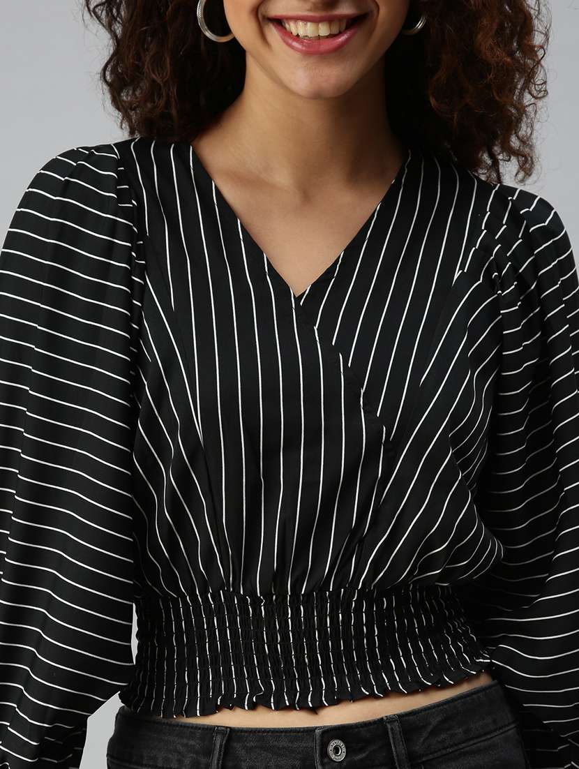 women's crop v neck top - 18310414 -  Standard Image - 5