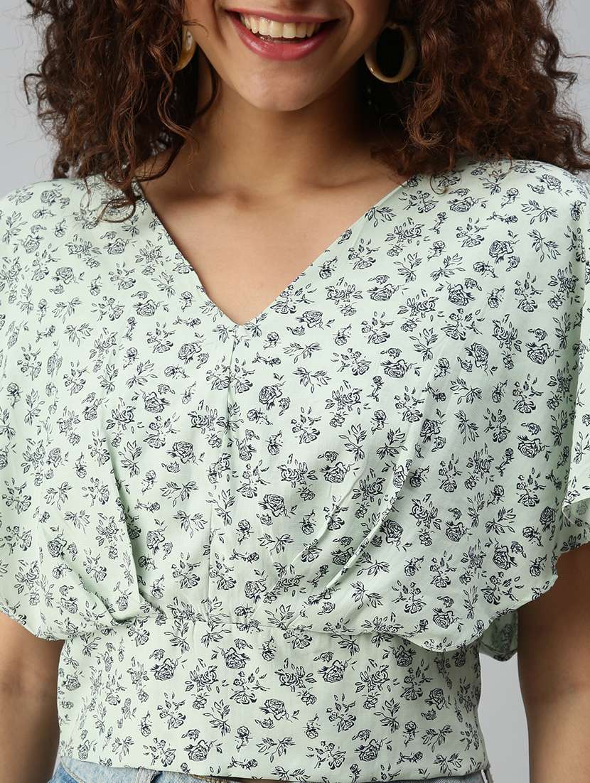 women's crop v neck top - 18310418 - Standard Image - 5