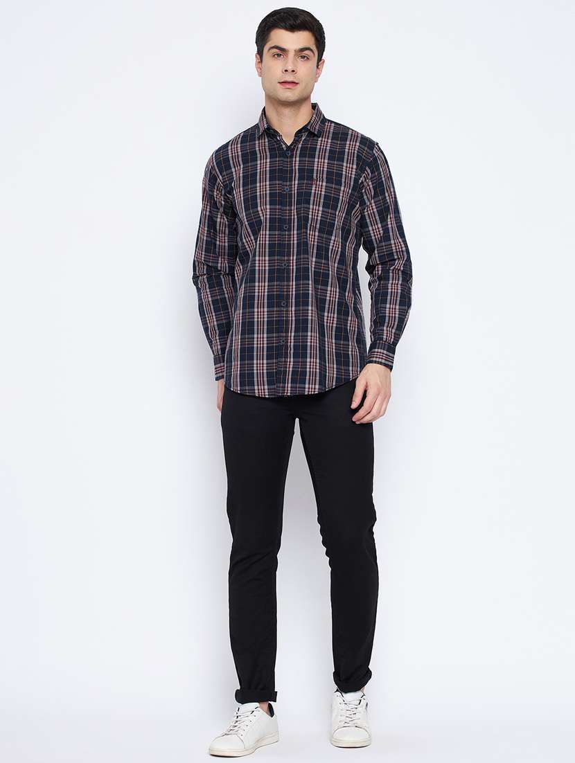 red checkered casual shirt - 18316237 -  Standard Image - 3