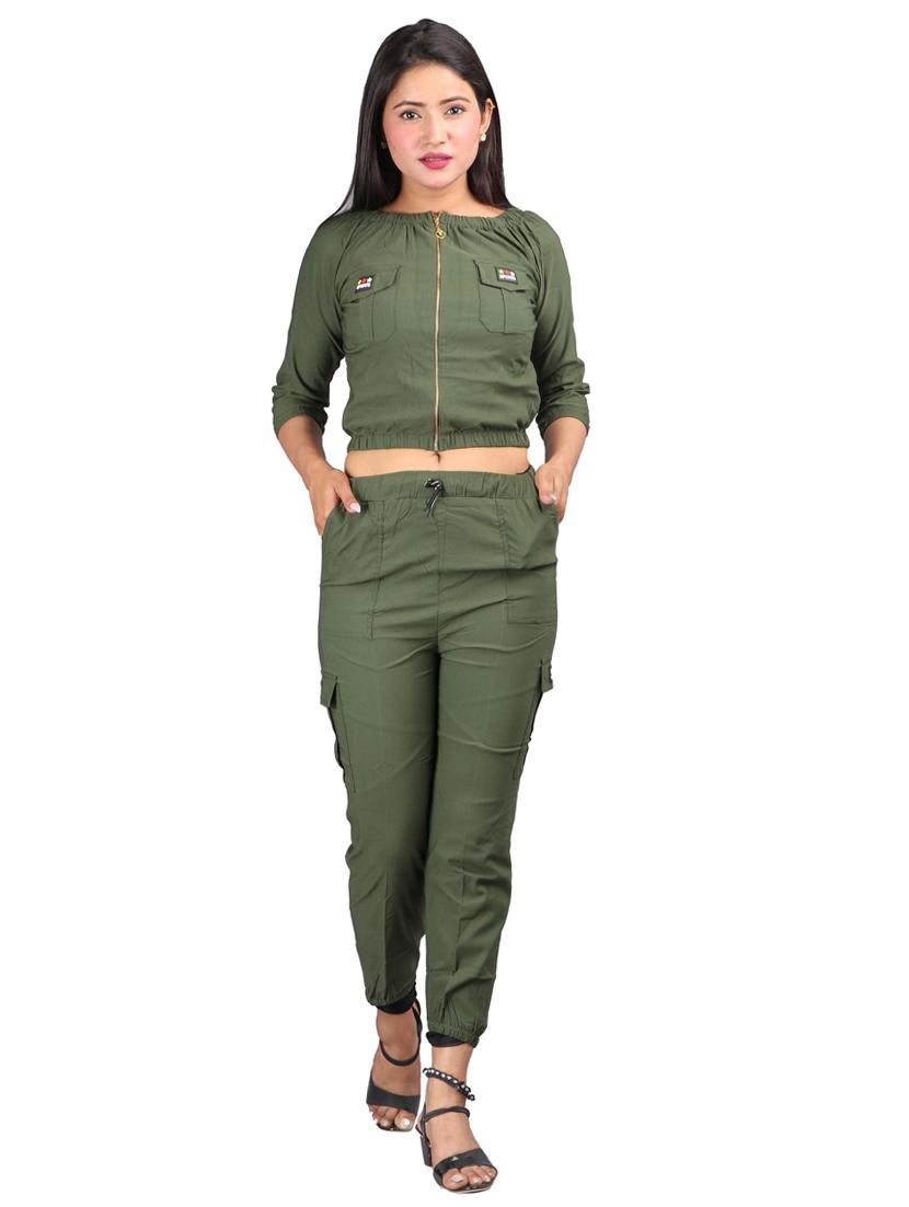 green solid top with trousers set - 18317851 - Zoom Image - 0